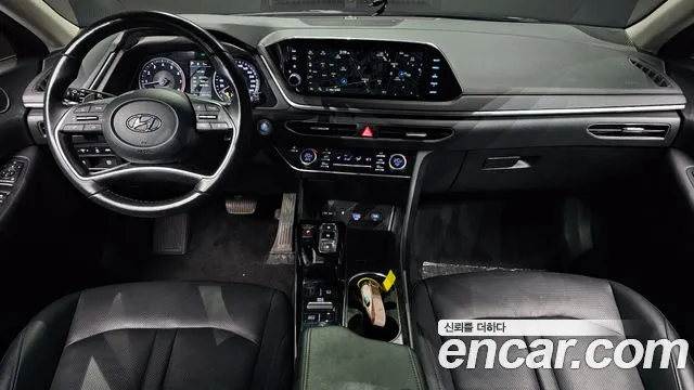 Hyundai Sonata — Фото автомобиля 10