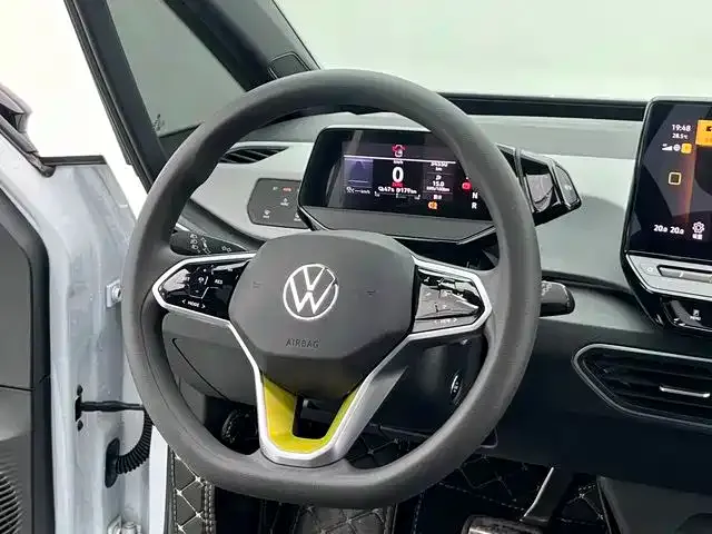 Volkswagen ID.3 — Фото автомобиля 16
