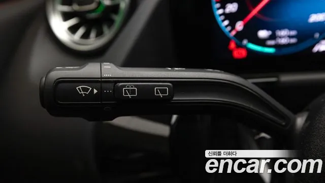Mercedes-Benz EQA — Фото автомобиля 18