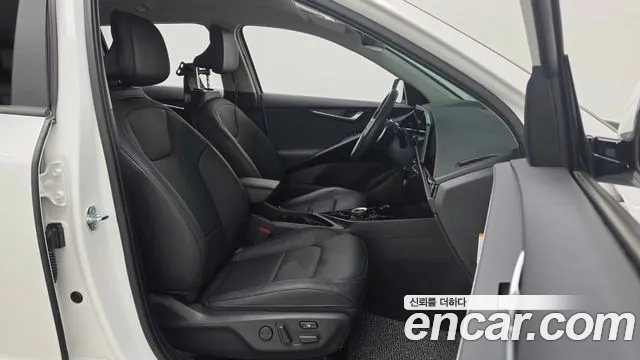 Kia Niro The All New — Фото автомобиля 12