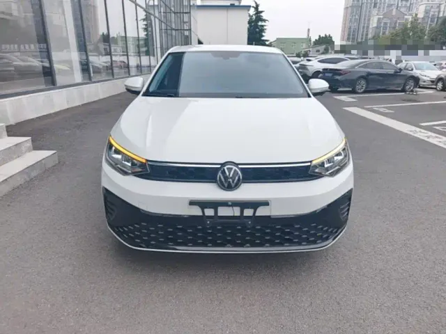 Volkswagen Lavida 2025 New Edge 1.5L Outstanding New Ease — Фото автомобиля 2