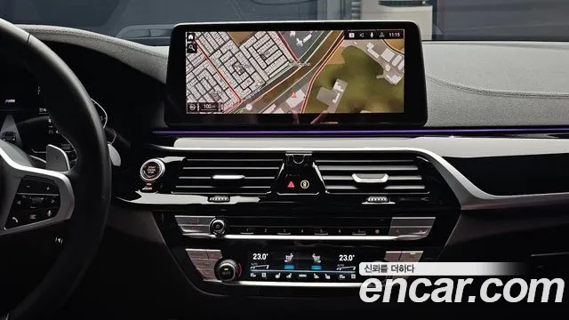 BMW 5 Series G30 — Фото автомобиля 14