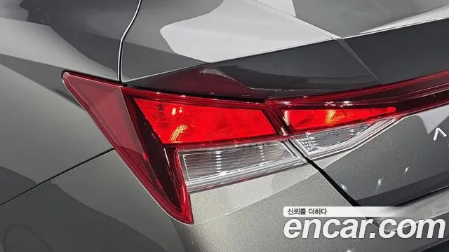 Hyundai Avante CN7 — Фото автомобиля 8