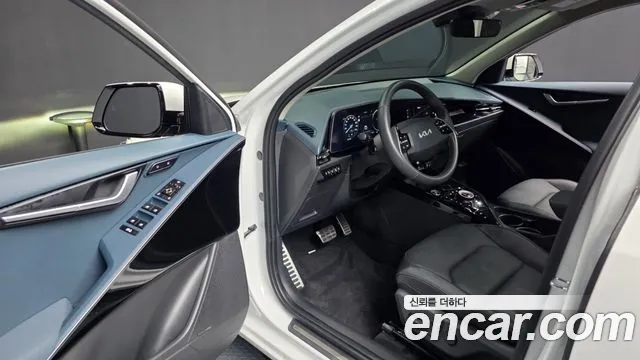 Kia Niro The All New Niro Signature — Фото автомобиля 8