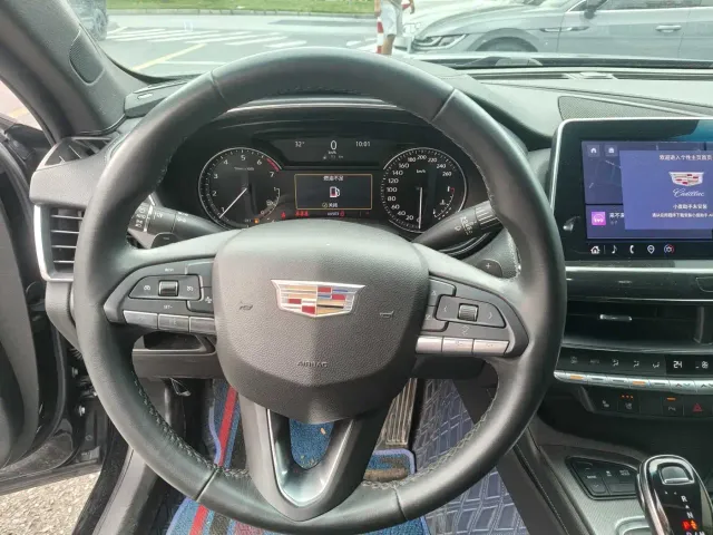 Cadillac CT5 — Фото автомобиля 14