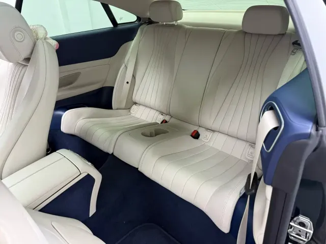 Mercedes-Benz E-Class — Фото автомобиля 7