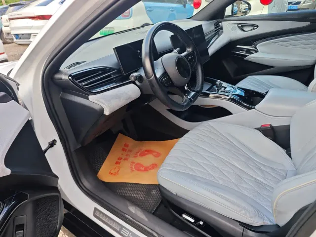 BYD Seal — Фото автомобиля 7