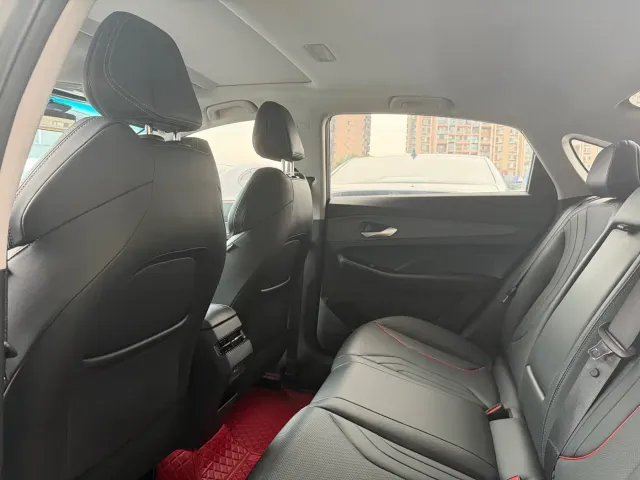 Geely Binrui — Фото автомобиля 8