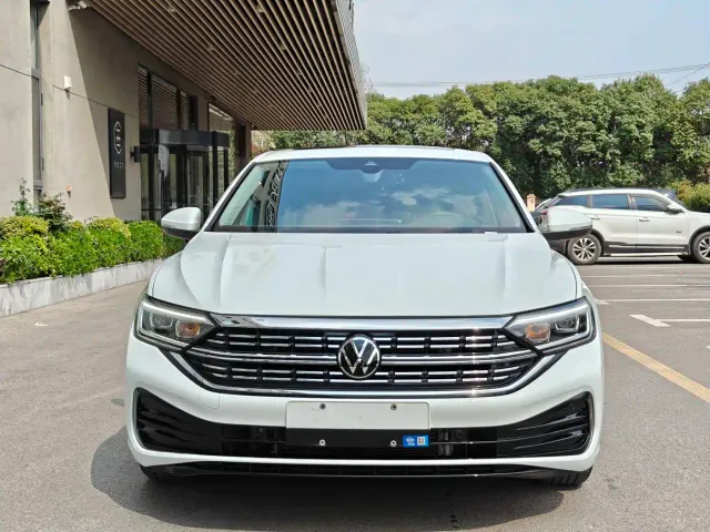 Volkswagen Sagitar — Фото автомобиля 2