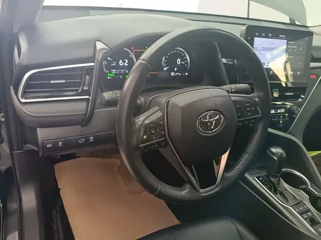 Toyota Camry — Фото автомобиля 10