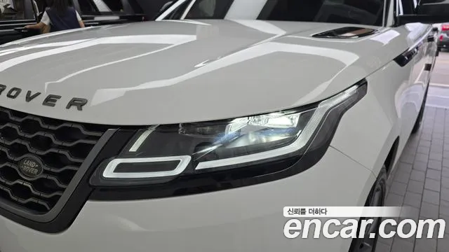 Land Rover Range Rover Velar — Фото автомобиля 22