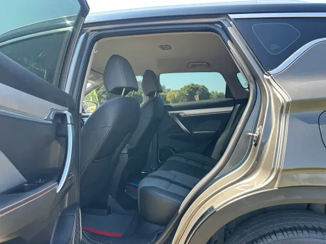 Geely Binyue — Фото автомобиля 12