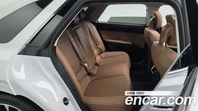 Hyundai Grandeur GN7 — Фото автомобиля 17