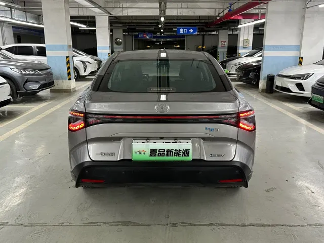 Toyota bZ3 — Фото автомобиля 5