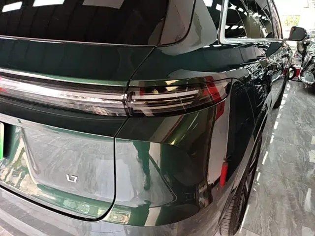 Li Auto L7 — Фото автомобиля 7