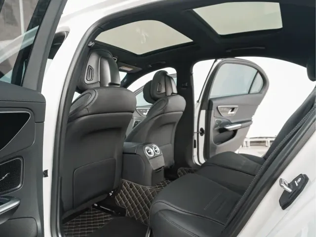 Mercedes-Benz C-Class — Фото автомобиля 27