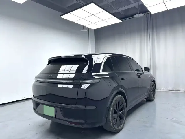 Li Auto L7 — Фото автомобиля 7