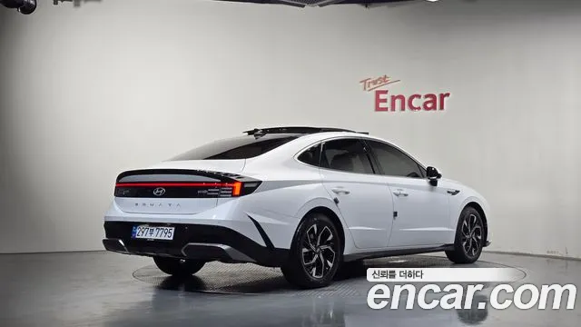 Hyundai Sonata Sonata Edge(DN8) 2.0 LPG(Для проката) — Фото автомобиля 2