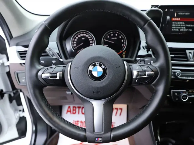 BMW X1 — Фото автомобиля 11