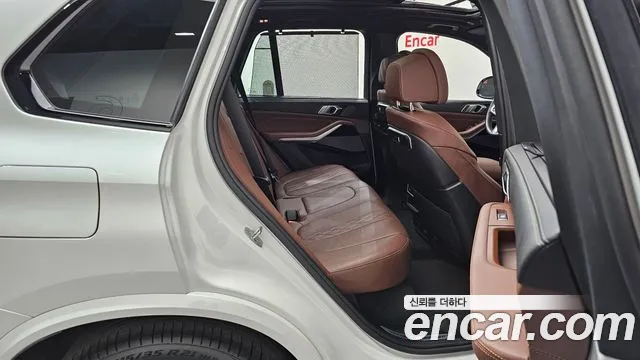 BMW X5 xDrive 40i M Sport — Фото автомобиля 12
