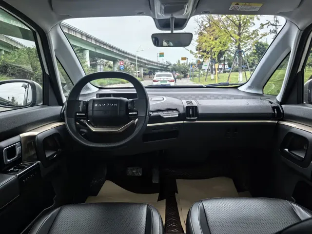 Baojun KiWi EV — Фото автомобиля 6