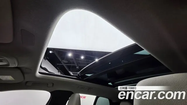 Volvo XC40 — Фото автомобиля 23