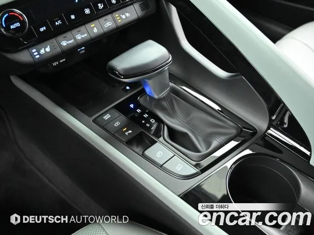Hyundai Avante CN7 — Фото автомобиля 9