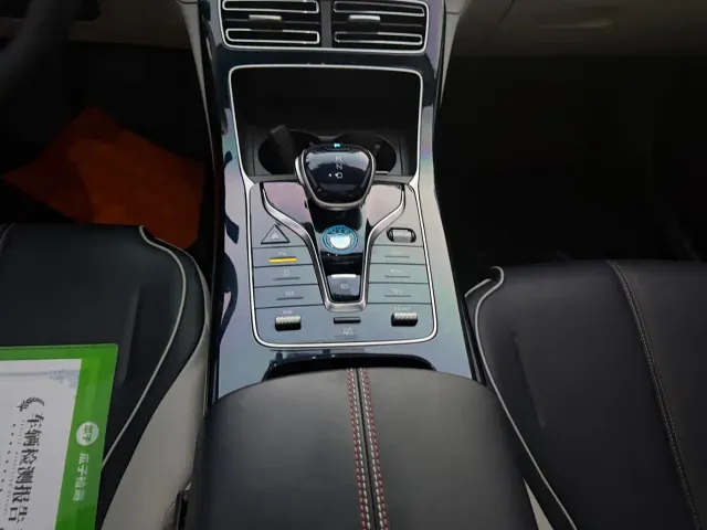 BYD Qin PLUS — Фото автомобиля 12