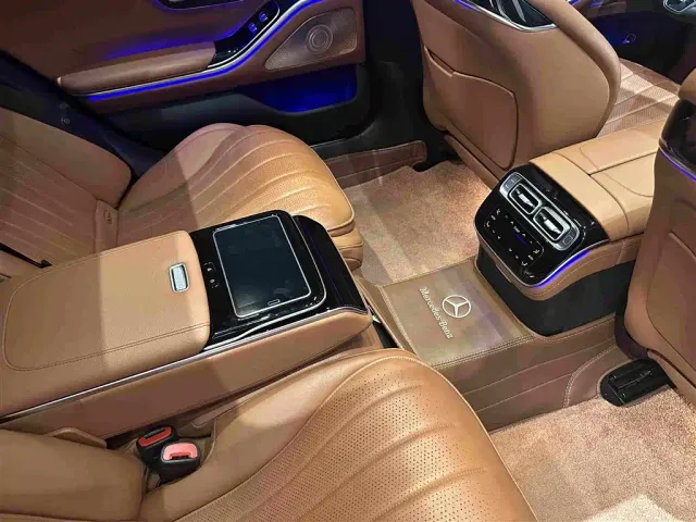 Mercedes-Benz S-Class — Фото автомобиля 21