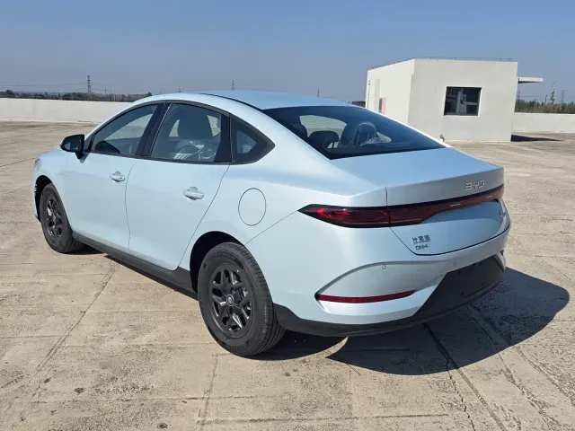 BYD Qin PLUS — Фото автомобиля 9