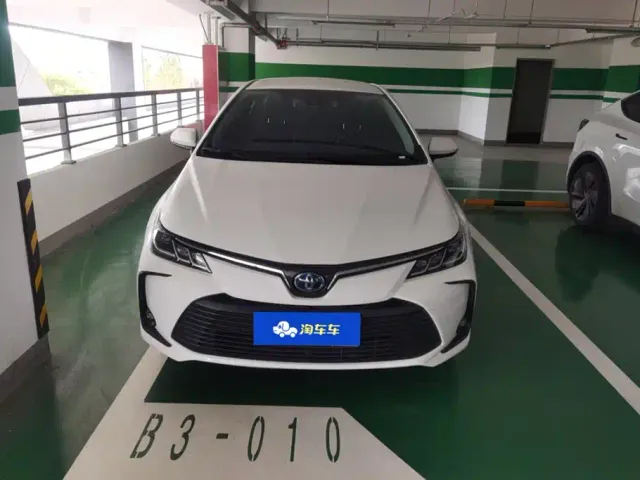 Toyota Corolla — Фото автомобиля 2