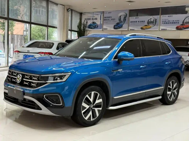 Фотография автомобиля — Volkswagen Tayron