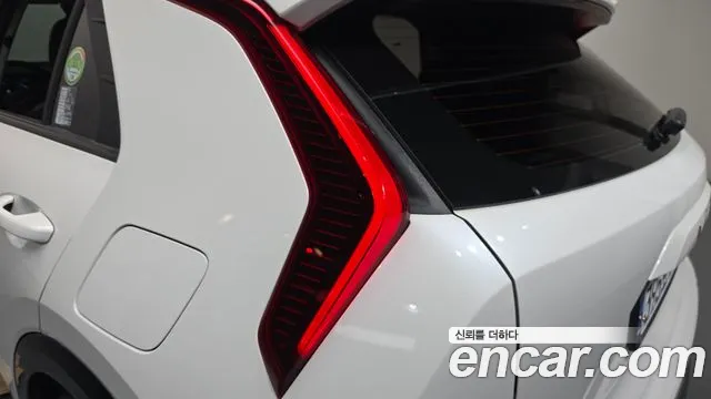 Kia Niro The All New — Фото автомобиля 8