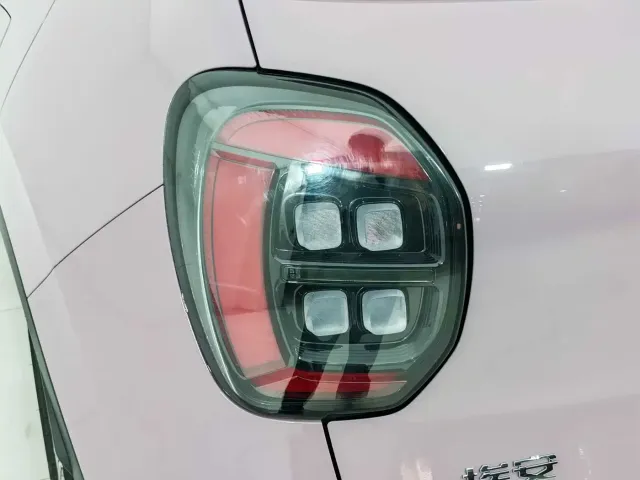 GAC Aion UT — Фото автомобиля 13