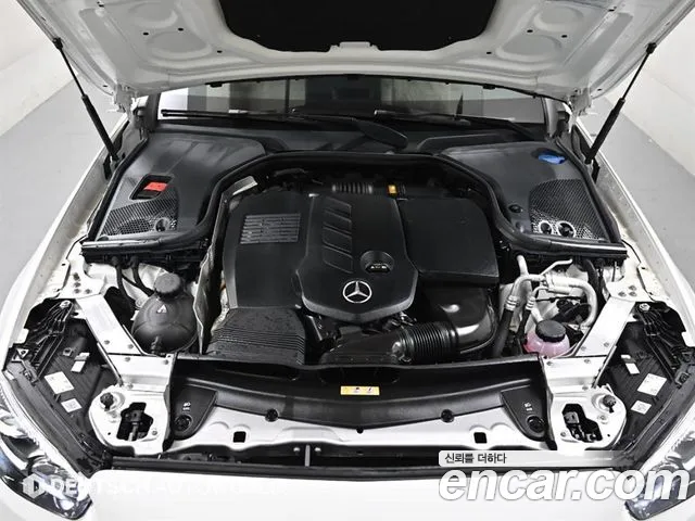 Mercedes-Benz E-Class — Фото автомобиля 6