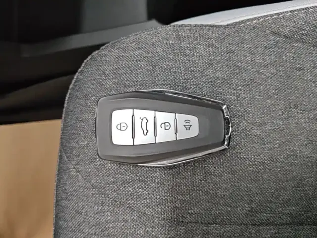 Geely Geometry E Firefly — Фото автомобиля 8