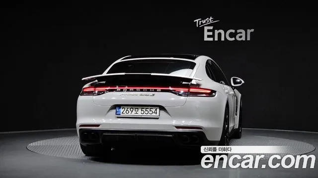Porsche Panamera — Фото автомобиля 4