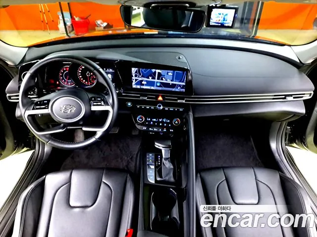 Hyundai AVANTE — Фото автомобиля 2