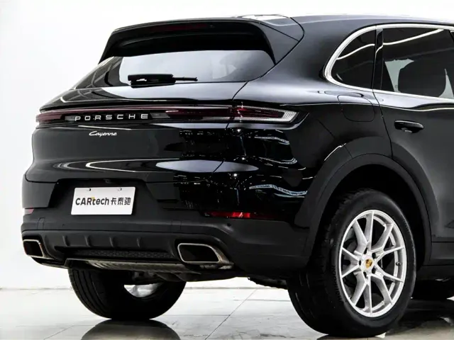 Porsche Cayenne — Фото автомобиля 9