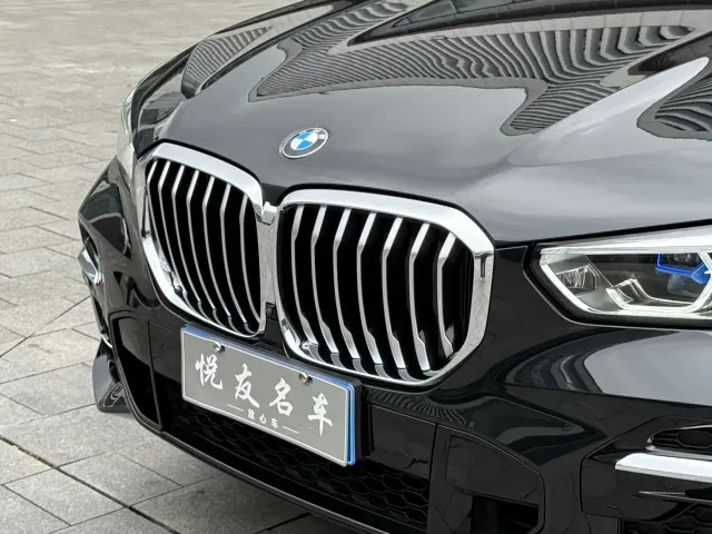 BMW X5 — Фото автомобиля 9