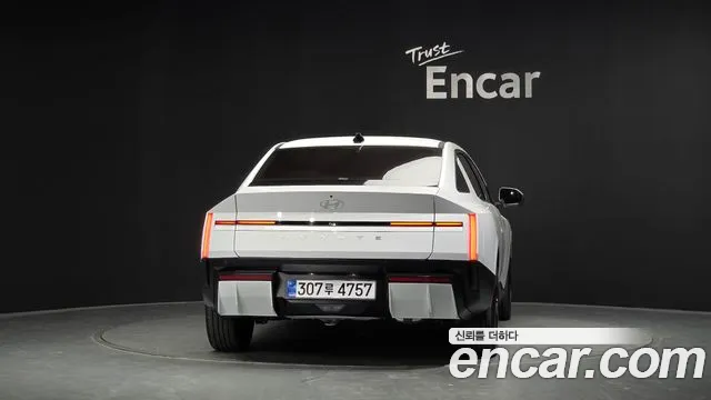 Hyundai Avante (CN8) — Фото автомобиля 4