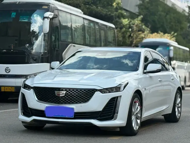 Cadillac CT5 — Фото автомобиля 3