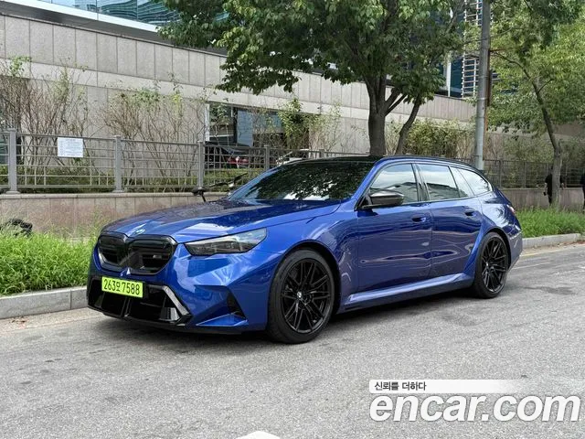 BMW M5 G90 — Фото автомобиля 2