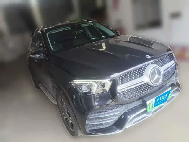 Mercedes-Benz GLE-Class — Фото автомобиля 3