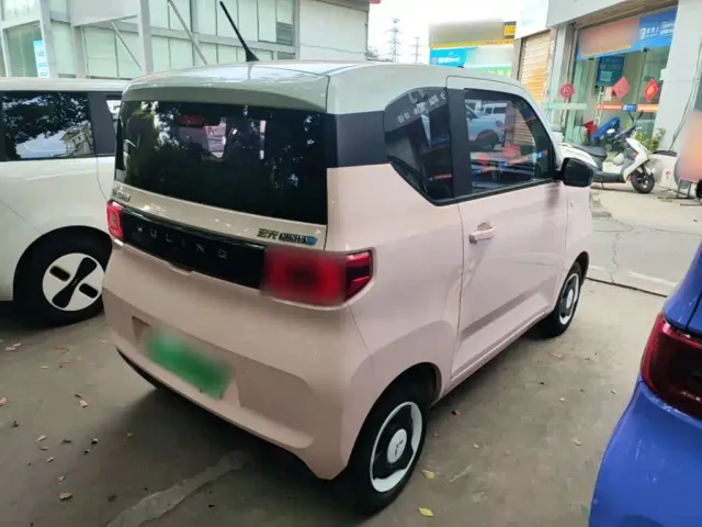 Wuling Hongguang Mini EV — Фото автомобиля 6