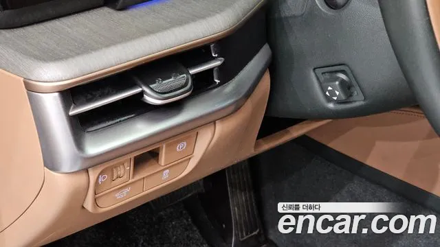 Hyundai Grandeur GN7 — Фото автомобиля 14