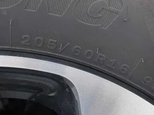 Geely Starry Wish — Фото автомобиля 24