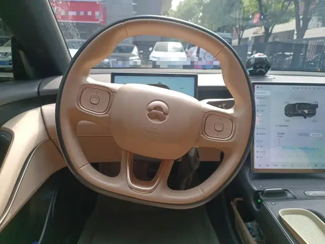 Nio ET5 Touring — Фото автомобиля 2