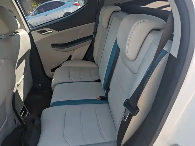 BYD Yuan Pro — Фото автомобиля 16