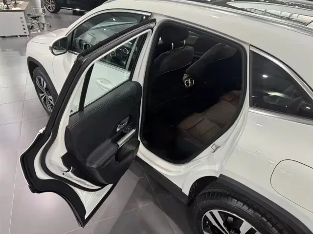 Mercedes-Benz GLA-Class — Фото автомобиля 15